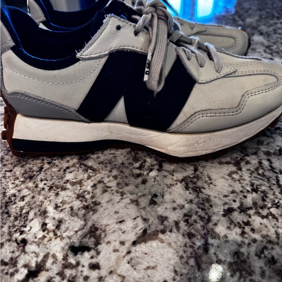 New Balance 327 FIGS - Picture 8 of 11